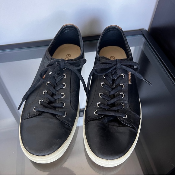 Ecco Men's Black Casual Sneakers - Picture 1 of 6